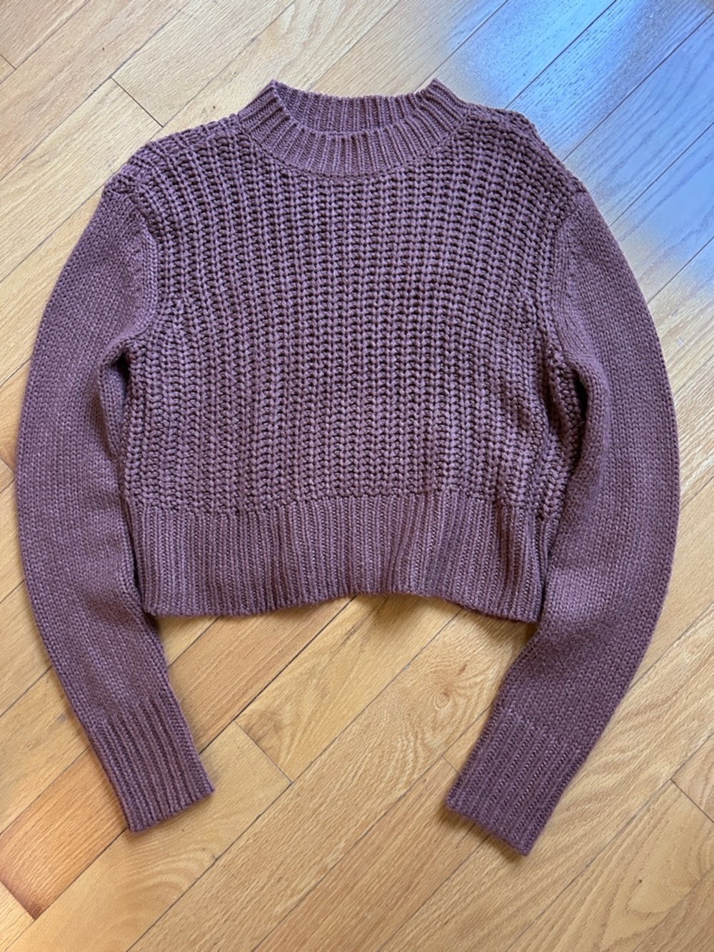 Women’s burnt orange Pacsun sweater